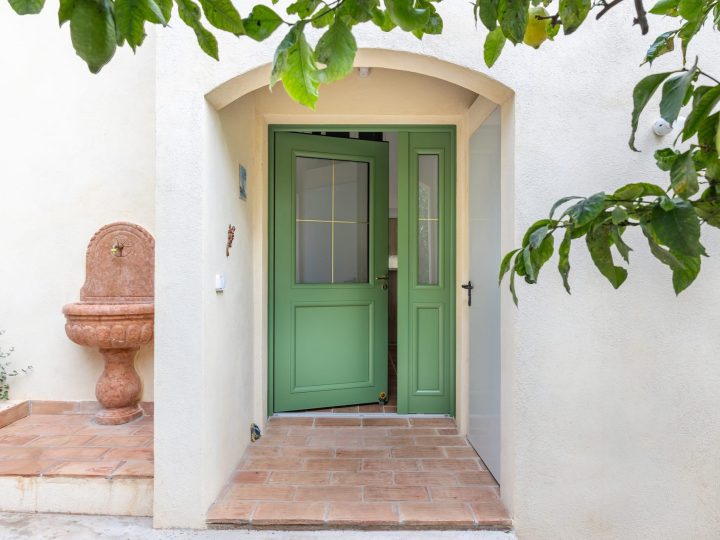 Porte d’entrée vitrée à Toulon